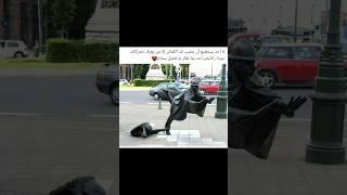 لا أحد يستطيع أن ينصب لك الكمائن إلا من يعرف تحركاتك ، لذلك لا تخبر أحد بما تفكر به لتصل ......