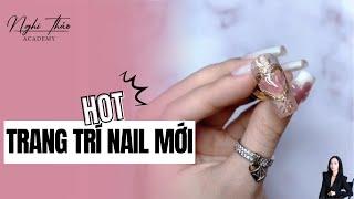 Trang trí nail hot