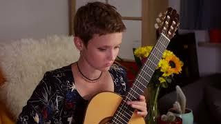 Stephanie Jones plays 'Verano Porteño' by Astor Piazzolla on an Altamira Hanson N3 Concert Guitar