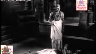 Lord Muruga saves Arunagiri in Thiruvannamalai