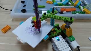 LEGO Wedo 2.0 - Drawing machine (Spirograph)