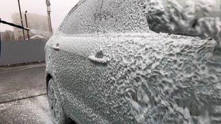 Washing very dirty car for 1.5 euros with foam, wax and osmotic water. Washing a dirty car for $2