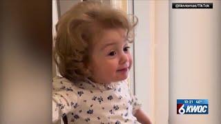 Texas toddler's throwback hairstyle has internet in stitches