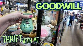 Weird Stuff at Goodwill | Thrift With Me | Reselling