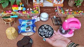 Miniature Oreo Swiss Roll | Without Oven | Oreo Biscuit Recipe | Rini's Miniature |