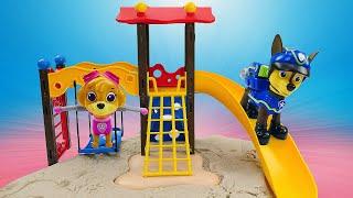 Spielzeug Kindergarten mit Sheren - Die Paw Patrol macht ein Puzzle