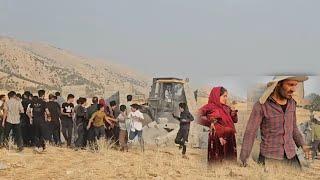 "Nomadic woman: traveling to the village to fill the bellies of children"