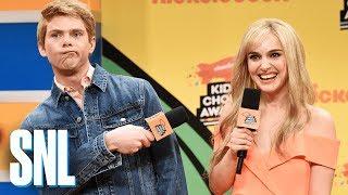 Nickelodeon Kids Choice Awards Orange Carpet - SNL