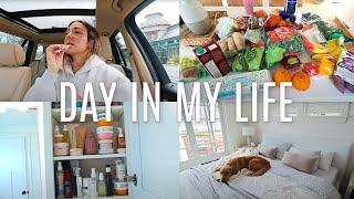 SUNDAY VLOG: settling in at home, organizing my bathroom, trader joes haul, etc.