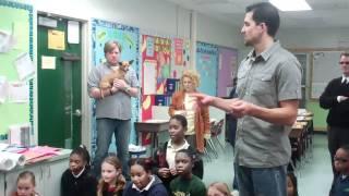 Beverly Hills Chihuahua stars Papi and Chloe visit Davie school