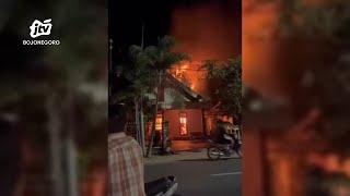 Ditinggal Luar Kota, Rumah Warga Bojonegoro Ludes Terbakar