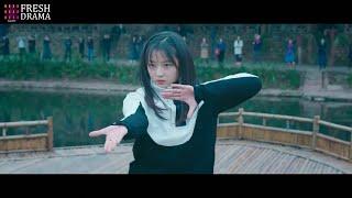 Gosh His girlfriend's Chinese martial art is so gooood!! Her Tai Chi is invincible on the arena