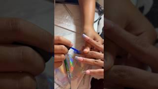 Lo harías por tu mejor amiga? ️  Califica las uñas que hizo @priscilafigueroa 