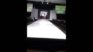 YANK CASTRO BLACK TAPE      ECUADOR FASHION WEEK