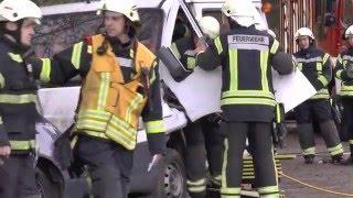 Freiwillige Feuerwehr Wickede/Ruhr Wehrübung Verkehrsunfall TVP Top View Photos Luftaufnahmen NRW