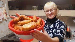 Живём в селе.С утра готовлю на кухне.Перебрала семена.