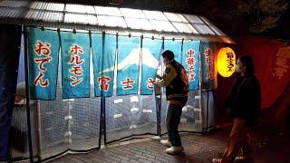 600 Yen for a Bowl of Ramen! Close-up on a Food Stall Owner at Midnight!