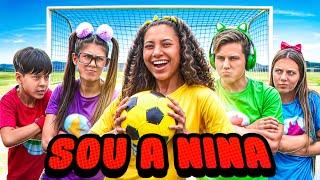 A NOVA AMIGA DA TURMA DO GATO GALACTICO ! + Música Futebol de Sabão