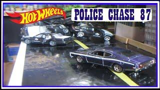 Hot Wheels Police Chase 87