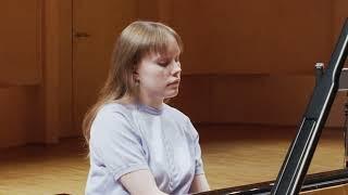 Arvo Pärt: Mommy’s Kiss / Memme musi - Tähe-Lee Liiv (piano)