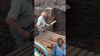 Does This 100 Year Old Digging Technique Make Any Sense? #shorts