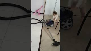 Мамина помощница! Эвелина делает домашние задания !!!! Evelina doing home works !!! WaaaW