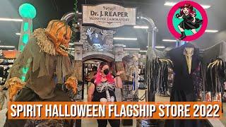  Spirit Halloween Flagship Store Tour 2022  - Elyse Explosion