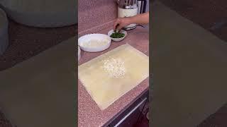Легче не бывает но при этом такая вкуснятина! Готовится за три минуты и из 3-х ингредиентов! ЛЕПЕШКИ
