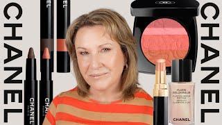 Chanel Camélia Futura Spring Collection Second Look | Stylo Ombre Et Contours Taupe & Peche