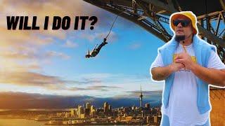 Who wants to see SJ bungy jump off the harbour bridge