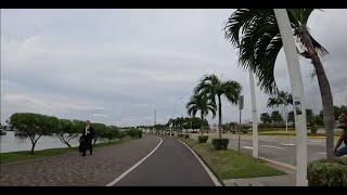 Tour en scooter desde Vía España hasta el Casco Viejo en Ciudad de Panamá.