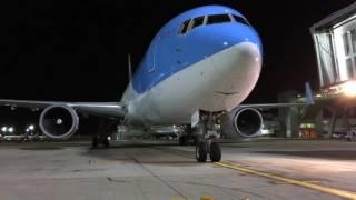 LOUD! Thomson Boeing 767 and 757 Arrivals | LGW