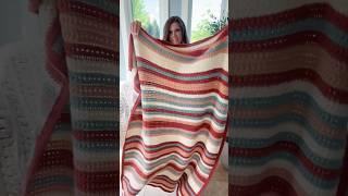 Star Stitch Striped Blanket Crochet Pattern #crochet #crochetblanket #freecrochetpattern