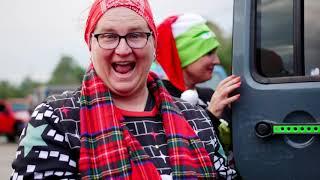 Mugshots Coffee Bar Jeep Christmas Parade (Sony A6500)