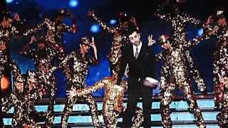 Best dance of Ranbir Kapoor at TOIFA 2013 with Anushka Sharma in Vancouver