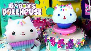 Birthday Kitty Decorations DIY! Happy Birthday to Cakey Cat!!  | GABBY'S DOLLHOUSE