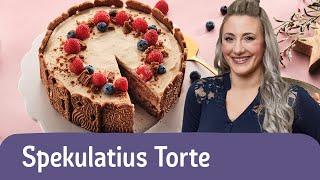 Spekulatius-Torte: Beerige Weihnachtstorte mit Mascarpone Creme  | REWE Deine Küche