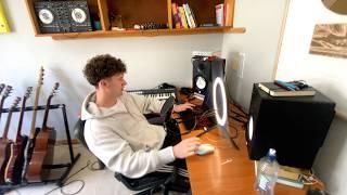 we're 18 year old music producers, here's a day in our life: