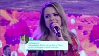 Sandy canta "Aquela dos 30" no  programa Xuxa Meneghel