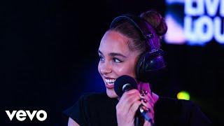 Jorja Smith - Driving Home For Christmas (Chris Rea cover) in the Live Lounge