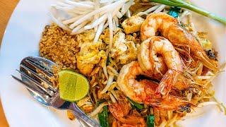  King of Pad Thai!  Eggs, Bean Sprouts, Seafood & Peanuts | Thai Street Food