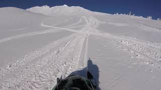 2004 Arctic Cat 1m 900 King Cat hill climb in powder