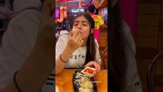 Dubai ke best momos#shorts #youtubeshorts #yshorts #foodreview#eveningsnacks #streetstylemomoindubai