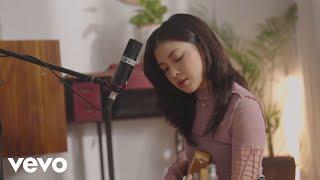 Jasmine Nadya - Butterflies (Live Acoustic Session)