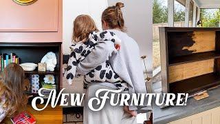 DIY furniture flips, vintage coffee table find & home organization *little bookshelf makeover*