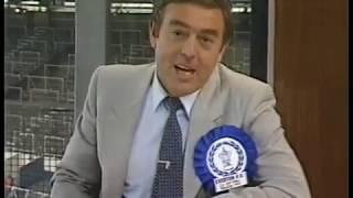 1984: Ian St John trains with Everton