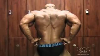 Victor Martinez Lockerroom Posing.flv