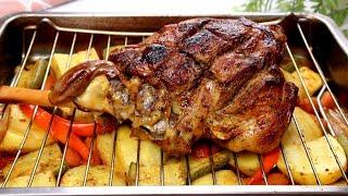 Cooking leg of lamb with rice in an amazing and easy way! Great recipe for a holiday feast 