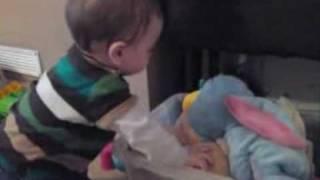 Elliot Webber talking at 8 months.wmv