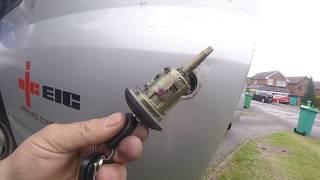 How to remove the Ford transit door lock cylinder/Как снять личинку замка двери Ford transit